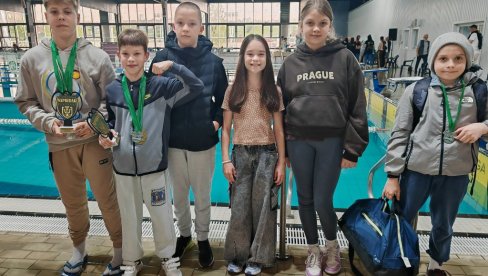 FANTASTIČAN REZULTAT „POSEJDONA“: Sedam medalja malim paraćinskim plivačima sa Šarengradskog kupa