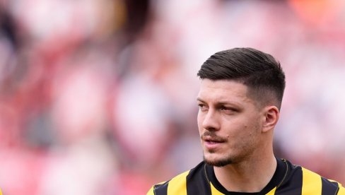 POTRES! AEK prodaje Luku Jovića!?