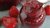 DOMAĆI DŽEM OD JAGODA: Jednostavan recept koji ne zahteva želatin ni rafinisani šećer