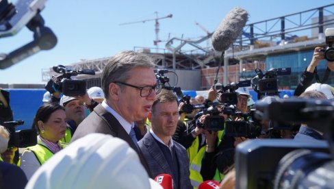 OČEKUJEMO DA ĆE NA EKSPU BITI OKO 120.000 POSETILACA VIKENDOM Vučić: Stizaće se lako i brzo - vozom, brodovima ili javnim prevozom