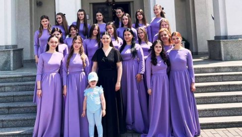 ЗЛАТНЕ ДЕВОЈКЕ ИЗ ЋУПРИЈЕ: Дупла круна за девојачки хор „Хороса“ (ФОТО)