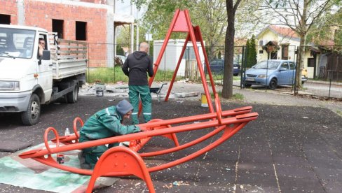 ЛЕПША МЕСТА ЗА ИГРУ: Уредили игралишта у Батајници и Алтини