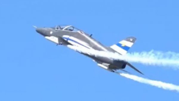 ДРАМА НА НЕБУ: Подигнути борбени авиони, војска појачала надзор