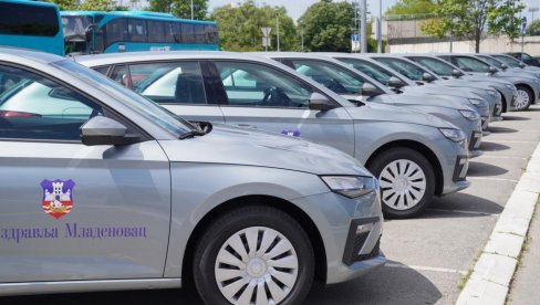 BEOGRAD DONIRAO 20 VOZILA ZA PACIJENTE NA DIJALIZI: Podrška zdravstvu i bolji pristup uslugama (FOTO)