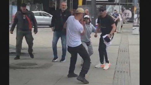 НАСИЉЕ БЛОКАДЕРСКЕ ЖГАДИЈЕ НА СЛАВИЈИ: Хитна помоћ указала помоћ четворици активиста СНС-а (ВИДЕО)