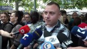 ВЕЛИКИ СКУП ПОДРШКЕ УХАПШЕНИМА У ГРАЧАНИЦИ: Никад није било теже, али никад није било лепше бити Србин