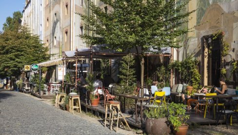 MENJAJU SE PRAVILA ZA TURISTIČKE VODIČE: Stižu nove legitimacije pred Ekspo 2027