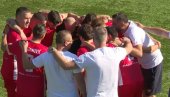 ALBANCI GLEDAJU I NE VERUJU! Srpska trobojka se vijori u Tirani