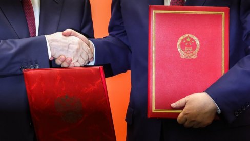 RUSKO KINESKI DOGOVOR U PEKINGU DONEO NOVINE: Ravnopravna bezbednost za sve države