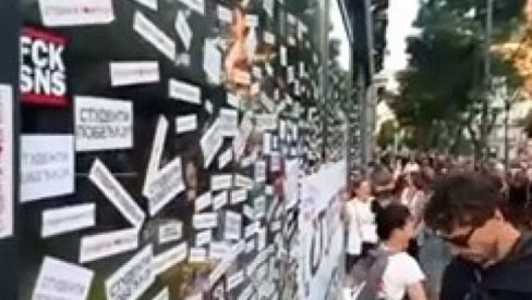BLOKADERI KRENULI NA EXPO! Sablastan zgubidanski vandalizam - nobelovci imate li srama?!