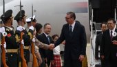 ДОЧЕК КОЈИ ЈЕ ПРИРЕЂЕН НАШОЈ ДЕЛЕГАЦИЈИ ПОКАЗАО КОЛИКО СУ ОДНОСИ СРБИЈЕ И КИНЕ ЧВРСТИ Вучић из Пекинга: Осећам велику одговорност