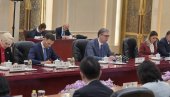 ВЕЛИКИ ДАН ЗА СРБИЈУ: Историјска посета Вучића Кини - председник са кинеским премијером