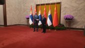 ДОБРО ДОШЛИ ДРАГИ ПРИЈАТЕЉУ: Вучић са премијером Кине
