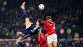 БУНКЕР ИМА КО ДА ПРОБИЈЕ: Селектор Шкотске потврдио - везиста Наполија спреман је за Хаити