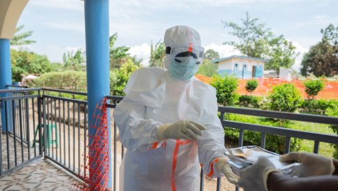KAKO JE EBOLA STIGLA U EVROPU: Zaražen lekar iz humanitarne misije koji se u Francusku vratio iz DR Kongo, vlasti tragaju za kontaktima