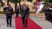 ПРЕДСЕДНИК ВУЧИЋ УРУЧИО ЈЕ МЕДАЉЕ И ПОСЛАО СНАЖНУ ПОРУКУ: Док се питам за било шта, полиција неће бити понижена
