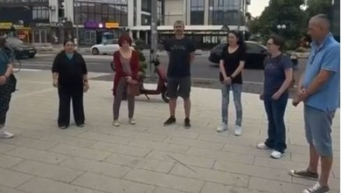 Студенти блокадери се данас постено избламирали у Инђији: Блокирали тротоар