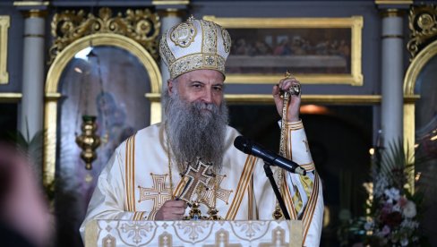 ПАТРИЈАРХ ПОСЛАО СНАЖНУ ПОРУКУ: Молимо се и за оне који нас презиру и гоне