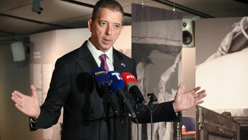 ЂУРИЋ ПОРУЧИО БОРКУ: Кад понестане аргумената, остану увреде што је заштитни знак ваше политике