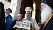 POREDE POJAS PRESVETE BOGORODICE SA KONCERTOM TOMPSONA: Oglasio se patrijarh Porfirije i poslao jasnu poruku (VIDEO)