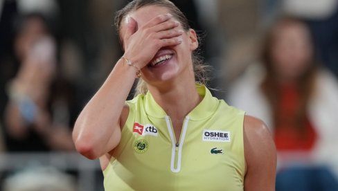 IZAŠLA IZ IGINE SENKE: Poljska teniserka Maja Hvalinska (24) najveća senzacija Rolan Garosa: Tenis je tada lepši!
