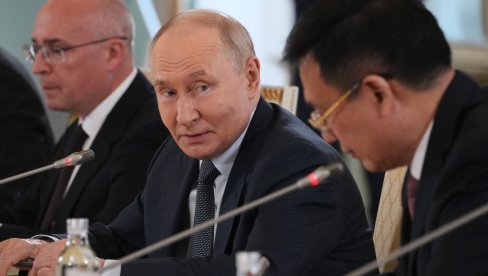 ШОК ОБРТ У МОСКВИ, СВЕТ У НЕВЕРИЦИ! Путин хоће преговоре са Зеленским, али на сто ставља документ са Аљаске?!