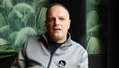 СЛАВИШИ ЧУРОВИЋУ ТУЖБА ЗБОГ СРБОВАЊА: Будванској компанији засметало мишљење познатог глумца о одвајању Црне Горе (ФОТО)