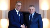 VUČIĆ NA SAMITU U TIVTU Predsednik na zajedničkom sastanku sa Fon der Lajen, Koštom, Makronom i Mercom