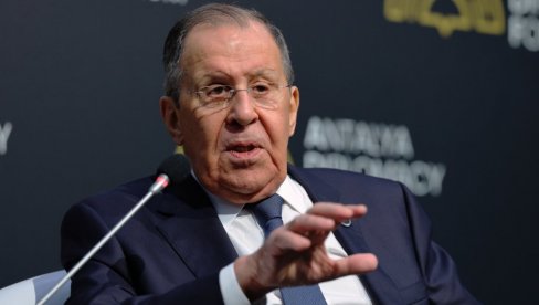 ЛАВРОВ КРИТИКОВАО ЗЕЛЕНСКОГ И ПОРУЧИО: Белорусија је под заштитом Москве