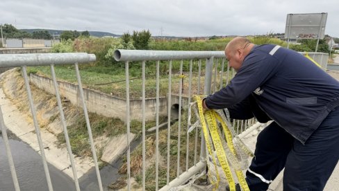 MENJAJU OGRADU NA MOSTU: Posle apela žitelja, majstori na delu Smederevskog puta kod Boleča