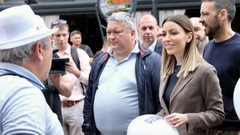 Ministarka Mesarovićeva u Obrenovcu: Razgovor sa malim privrednicima o unapređenju poslovanja
