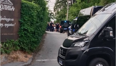 НОВО НАСИЉЕ БЛОКАДЕРА: Маскирани студенти блокадери напали активисте СНС на Звездари