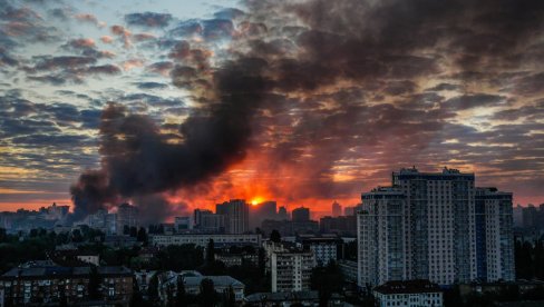 NEBO SE SPUSTILO NA UKRAJINU, RUSKI GNEV PROŽDIRE PREPLAŠENE UKRAJINCE: Sirene zavijaju širom zemlje, osveta za decu i rafinerije stiže
