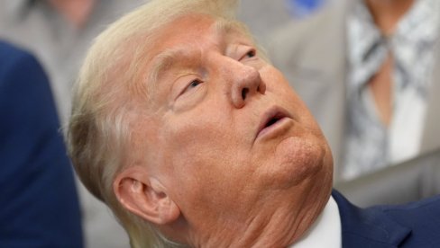 BEZ SPAVANJA S ROĐENDANSKE ŽURKE NA SAMIT G7: Donald Tramp stigao u Ženevu