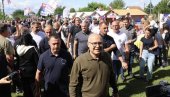 NEMA IGRANJA OKO VOJVODINE Vučević na narodnom skupu u Savinom Selu: Naš izbor je jasan - ujedinjena Srbija
