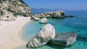 OD KRAĐE PESKA DO VIZA ZA PEŠKIRE: Mere protiv masovnog turizma izazvale bes