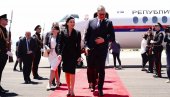 VUČIĆ SVEČANO DOČEKAN U TBILISIJU: Crveni tepih za predsednika, počinje niz važnih susreta s državnim vrhom Gruzije (FOTO)