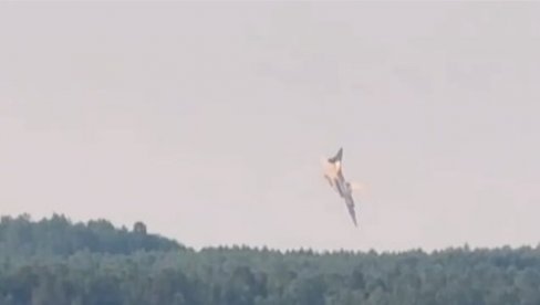 POGLEDAJTE - Stravičan snimak pada rusko bombardera Tu-22M3 u Sibiru (VIDEO)
