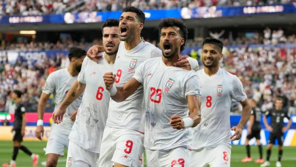 ДРАМА КАКВУ МУНДИЈАЛ НЕ ПАМТИ! Ирнаци хитно усред ноћи избачени из САД