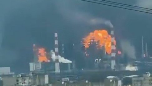 НАЈВЕЋИ НАПАД НА МОСКВУ У ПОСЛЕДЊЕ ДВЕ ГОДИНЕ: Низале су се експлозије, све букти (ВИДЕО)