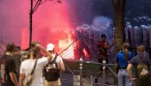 SRAMOTA: Blokaderi proglasili Srbe za genocidni narod (FOTO)