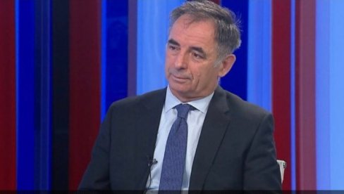 JEFTIN POLITIČKI MANEVAR MILORADA PUPOVCA: Dok se Srbi u Hrvatskoj suočavaju sa pritiscima, lider SDSS-a deli lekcije Beogradu