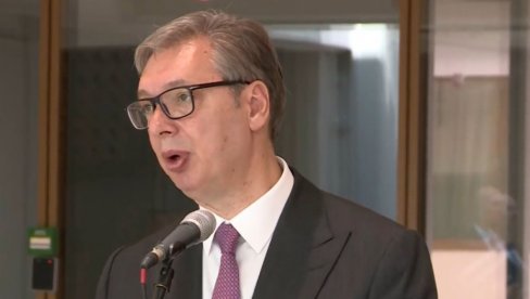 ПРЕДСЕДНИК ОСУДИО НАПАД НА АУТОМОБИЛ СИНА ДИНКА ГРУХОЊИЋА: Србија мора бити сигурна за све људе