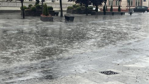 POTOP U PRIJEPOLJU: Jako nevreme pogodilo grad i okolinu