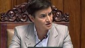 ЈЕДИНСТВО СРБИЈЕ ИЛИ МРЖЊА, НАСИЉЕ И ПОДЕЛЕ - ИЗБОР ЈЕ ЈАСАН: Брнабић жестоко одговорила блокадерима