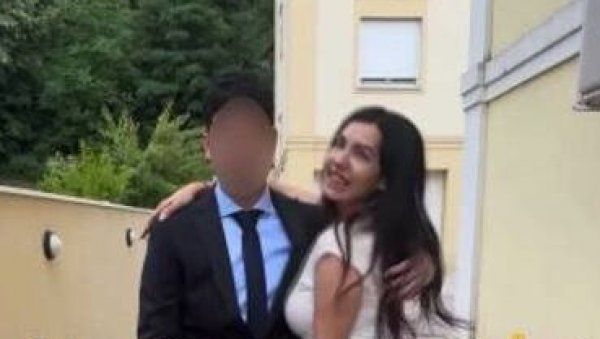 МАМИН МАТУРАНТ: Тања Савић испратила млађег сина Ђорђа на малу матуру (ФОТО)