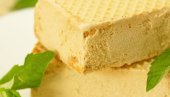 NAPRAVITE RUSKI SLADOLED OD SAMO TRI SASTOJKA: Ne zna se da li ga više vole odrasli ili deca (RECEPT)