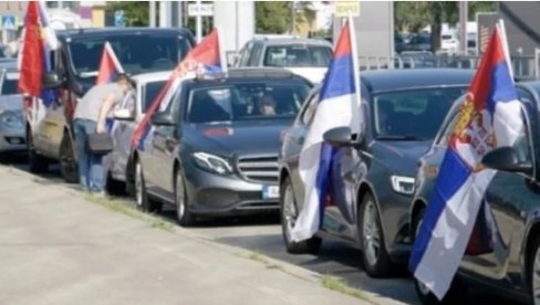 НЕ ЗАУСТАВЉАЈУ ИХ КИЛОМЕТРИ! Срби из Беча кренули у Београд да подрже Вучића