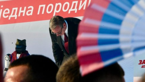 СНАЖНА ПОРУКА ПРЕДСЕДНИКА ВУЧИЋА: Хвала народу на подршци и љубави према нашој Србији! (ВИДЕО)