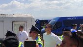 NOVINARKA NOVOSTI NA GAZIMESTANU: Nezapamćen Kurtijev teror - Srbe držali u obruču na visokoj temperaturi, pravili špalire i odgurivali ljude